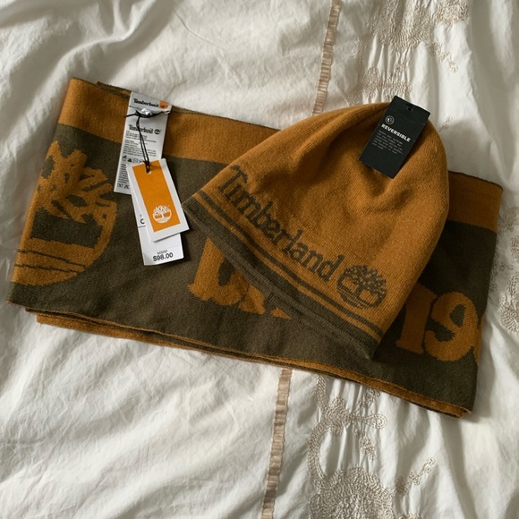 NWT Timberland gift set hat scarf toque - Picture 2 of 5